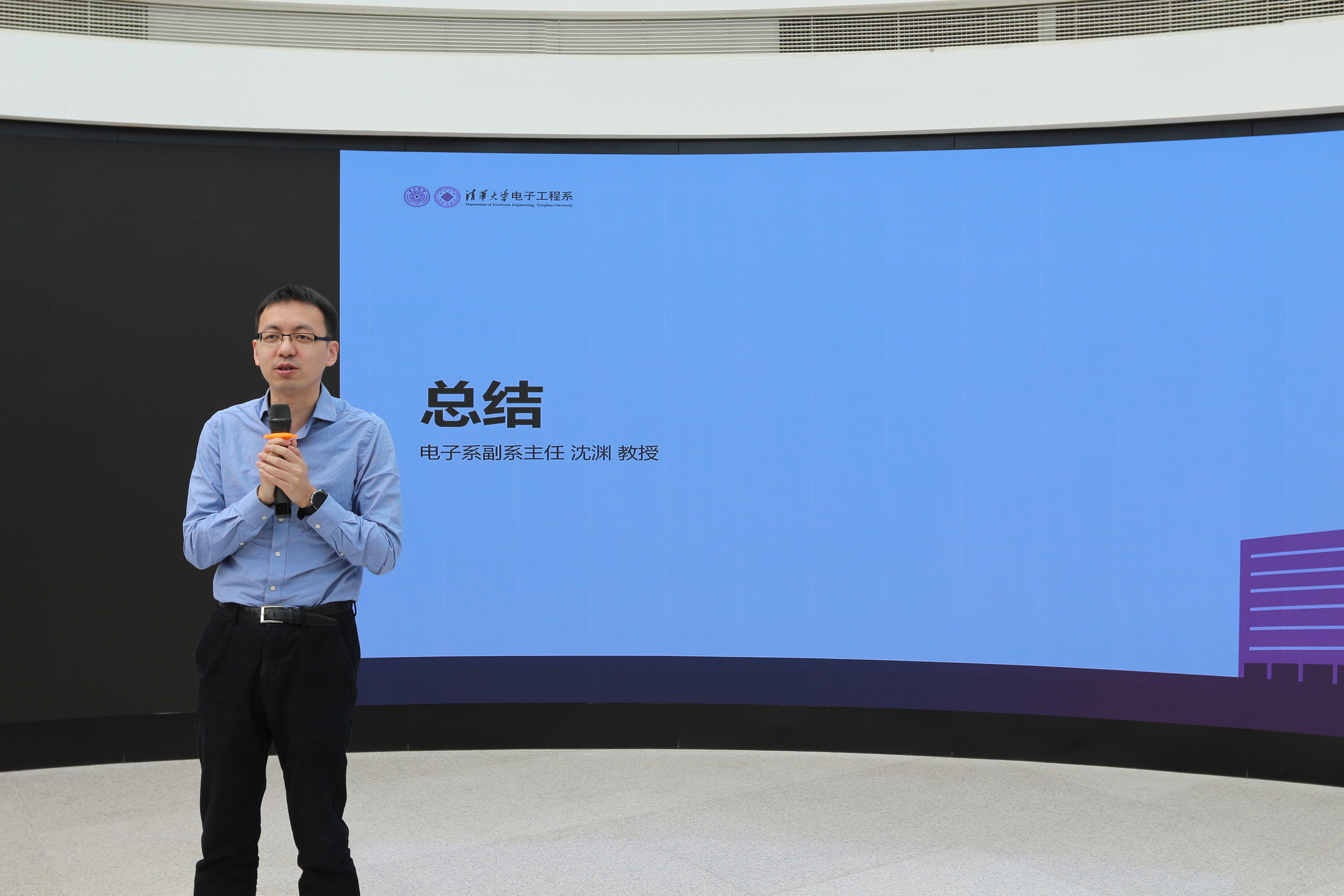 皇冠体育