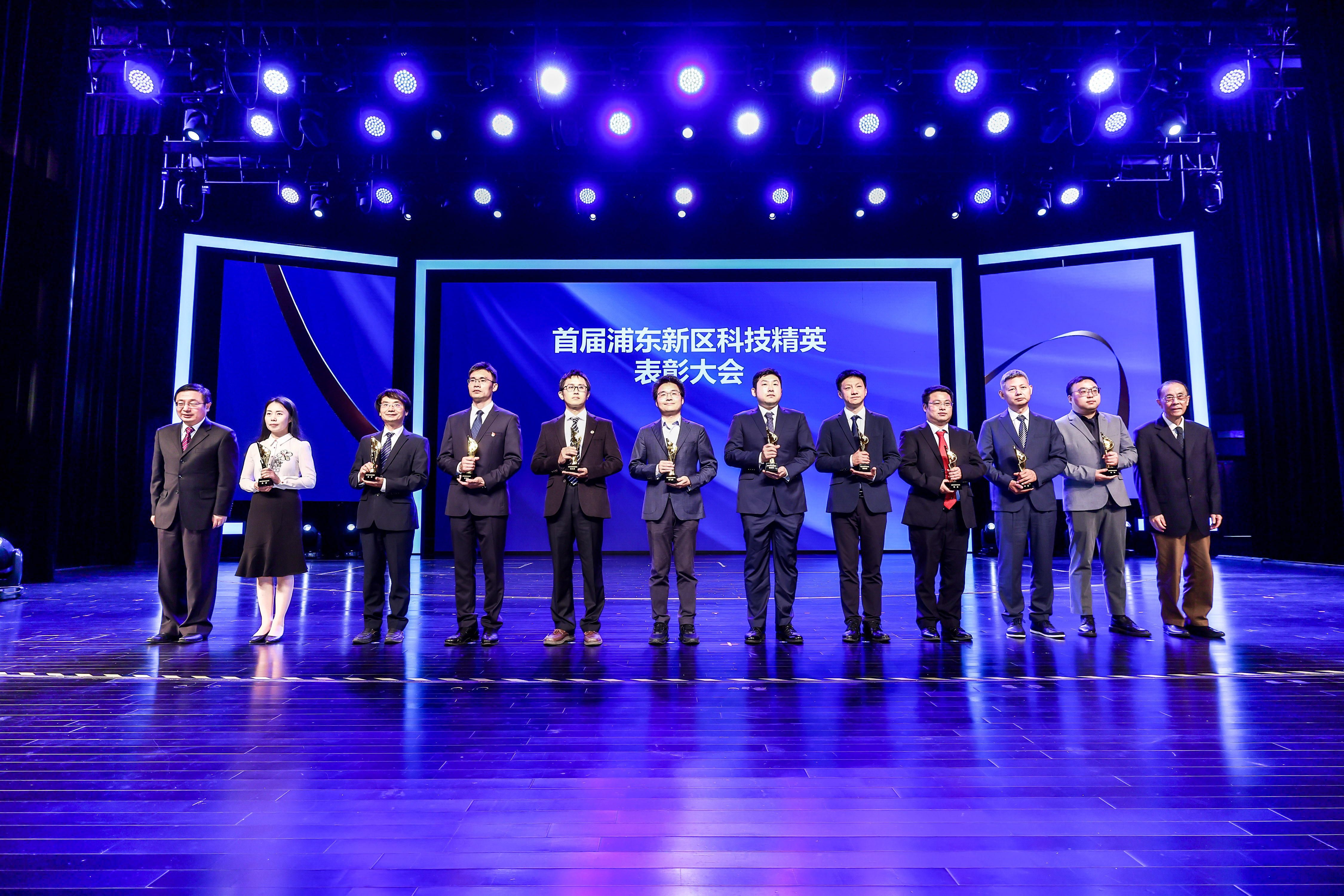皇冠体育